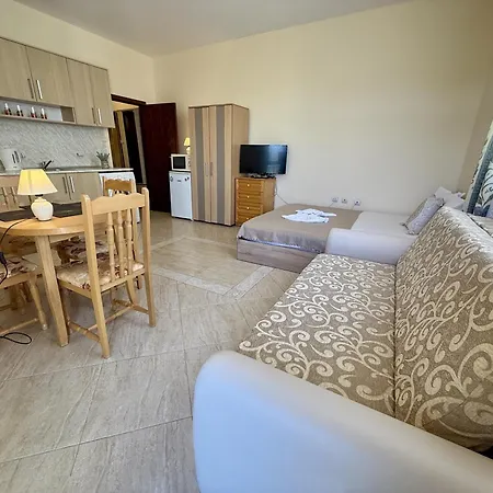 Sunny Sea - Menada Apartman *