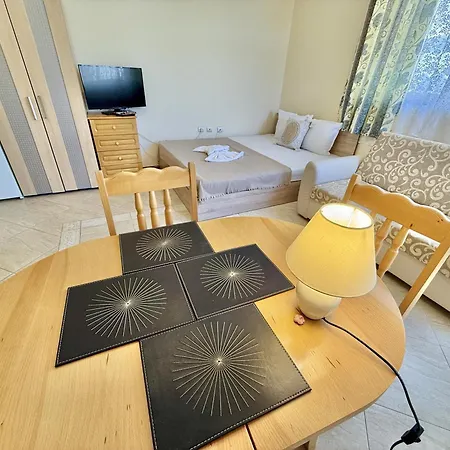 Sunny Sea - Menada Apartamento *